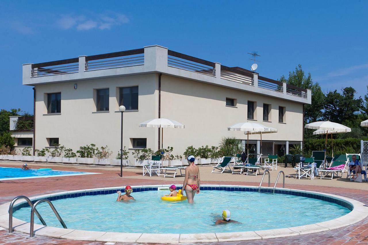 Le Residenze Di Santa Costanza - Mirto/Corbezzolo Aparthotel San Vincenzo Bagian luar foto