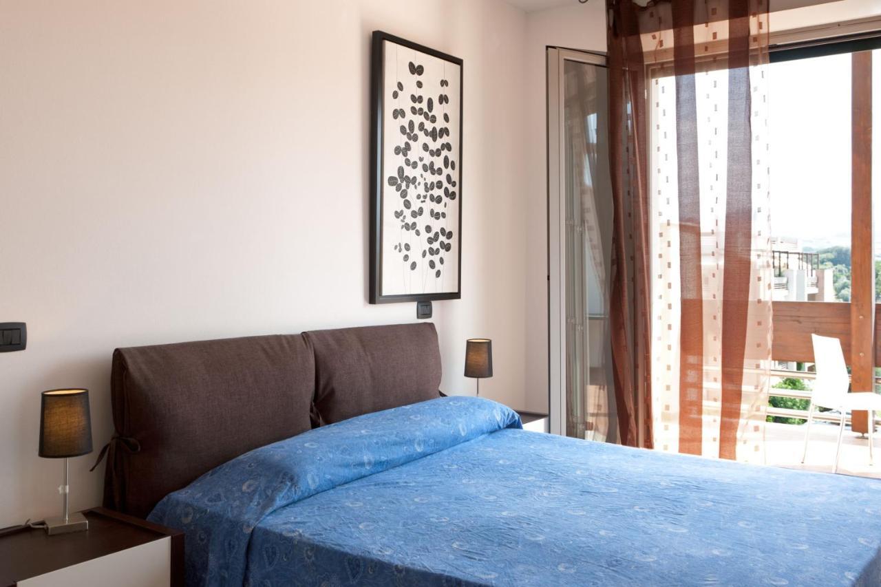 Le Residenze Di Santa Costanza - Mirto/Corbezzolo Aparthotel San Vincenzo Bagian luar foto